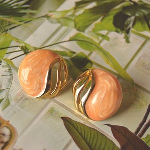 🌱3 for $10🌱Vintage Peach & Gold Studs